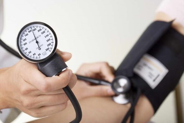 Người cao huyết áp bị cấm thực hiện chế độ ăn kiêng lười biếng